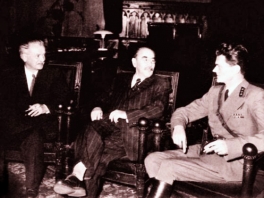 Imre Nagy, Pál Maléter y otros líderes del Revolución húngara de 1956 son ejecutados Imre Nagy, Pál Maléter y otros líderes del Revolución húngara de 1956 son ejecutados