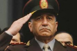 Un asesino menos: En 2011 moría el represor Cristino Nicolaides miembro de la Junta Militar de la dictadura Un asesino menos: En 2011 moría el represor Cristino Nicolaides miembro de la Junta Militar de la dictadura