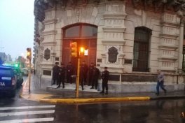 Gravísimo: Allanamientos de la Policía Federal en el domicilio del intendente Varisco y el Municipio de Paraná Gravísimo: Allanamientos de la Policía Federal en el domicilio del intendente Varisco y el Municipio de Paraná