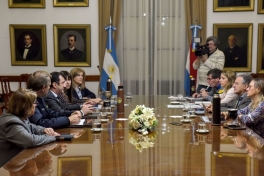 El gobierno provincial fortalece estrategias de contención social El gobierno provincial fortalece estrategias de contención social