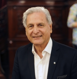 Julio Solanas: Julio Solanas: