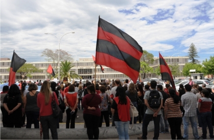AGMER Paraná marchó a Casa Gris en rechazo a la postura del gobierno de Urribarri