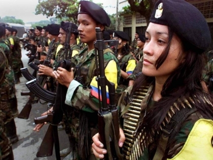 En Colombia, Manuel Marulanda Vlez (Tirofijo) funda las FARC