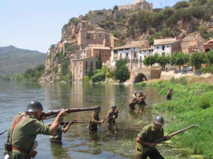 Termina la Batalla del Ebro, la ms larga y cruenta de toda la Guerra Civil Espaola