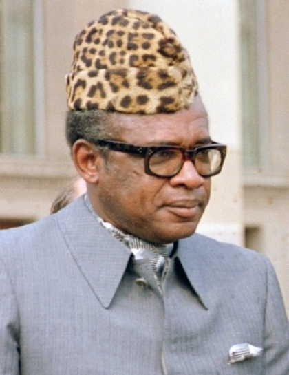 Mobutu es desalojado del poder tras 30 años de dictadura en el Congo