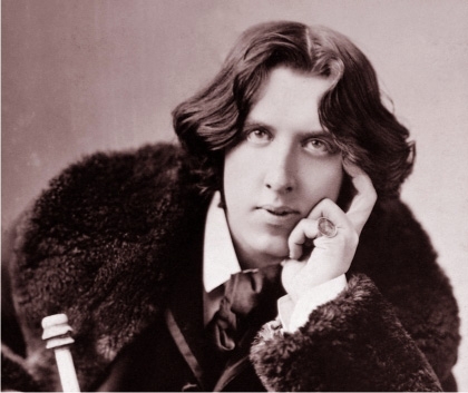 Oscar Wilde es condenado a la crcel con trabajos forzados por su homosexualidad