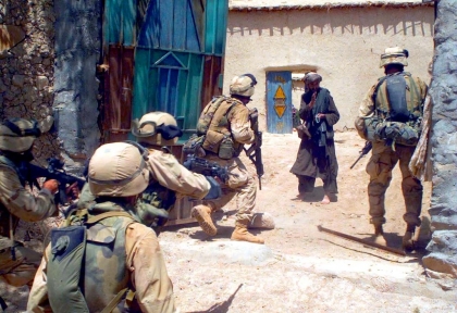 Se inicia la Guerra en Afganistn