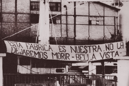 La dictadura militar de Aramburu-Rojas disuelve el PJ y prohíbe cantar la Marchita