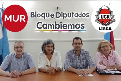 Tildaron de oportunistas a los diputados radicales que, respondiendo a Frigerio, quebraron el bloque de la UCR