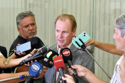 Gustavo Bordet anunci que suspender aumentos provinciales en la tarifa elctrica