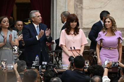 Dos turistas porteños visitaron la provincia para criticar al gobierno