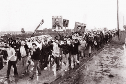 Se sanciona la Constitución de 1949 que incorpora los derechos del trabajador, de la familia, de la ancianidad, de la educación y la cultura