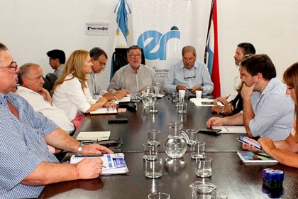 El gobierno provincial convoc a los gremios docentes para reanudar las paritarias esta semana