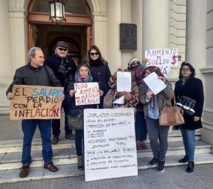 Jubilados Autoconvocados exigen aumentos y defienden el sistema previsional 