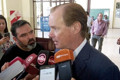 Gustavo Bordet vot, se mostr optimista y fustig a los que agitan el fantasma del fraude