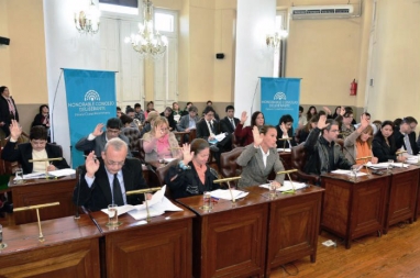 El Concejo Deliberante de Paraná aprobó el Programa Cultural del Bicentenario El Concejo Deliberante de Paraná aprobó el Programa Cultural del Bicentenario