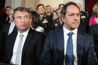 Empezó la interna entre Scioli y Urribarri por la sucesión a Cristina Empezó la interna entre Scioli y Urribarri por la sucesión a Cristina