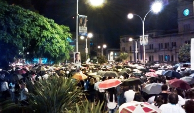 La marcha por el fiscal Nisman tuvo una masiva respuesta en Paraná La marcha por el fiscal Nisman tuvo una masiva respuesta en Paraná