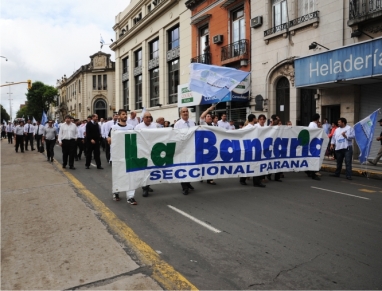 Protesta de bancarios: Así serán las medidas de fuerza en bancos de Paraná Protesta de bancarios: Así serán las medidas de fuerza en bancos de Paraná