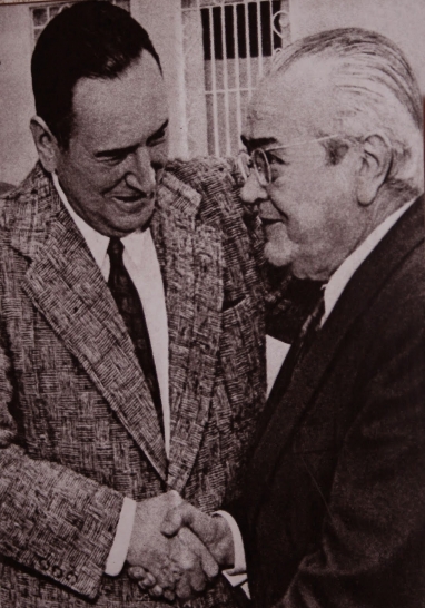 Abrazo Perón-Balbín: En la política no hay enemigos sino adversarios Abrazo Perón-Balbín: En la política no hay enemigos sino adversarios
