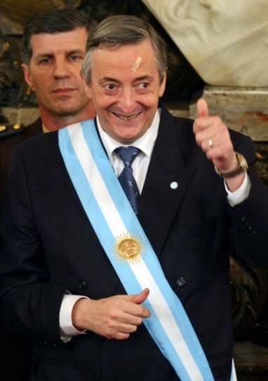 Néstor Kirchner: “Quiero una Argentina unida… Quiero un país más justo” Néstor Kirchner: “Quiero una Argentina unida… Quiero un país más justo”