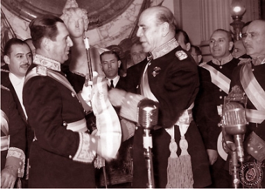 Juan Perón asume su primera presidencia Juan Perón asume su primera presidencia