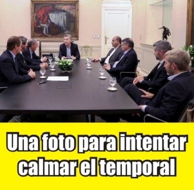 Macri buscó el apoyo de los gobernadores del PJ para que no convaliden la ley antitarifas ni critiquen al FMI Macri buscó el apoyo de los gobernadores del PJ para que no convaliden la ley antitarifas ni critiquen al FMI