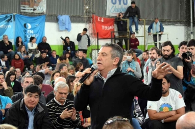 Sergio Urribarri le apuntó a Cambiemos porque hablan de transparencia y se llevan la plata a los paraísos fiscales Sergio Urribarri le apuntó a Cambiemos porque hablan de transparencia y se llevan la plata a los paraísos fiscales