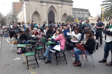 El reclamo universitario contra el ajuste macrista vuelve a las calles de Paraná y Concordia