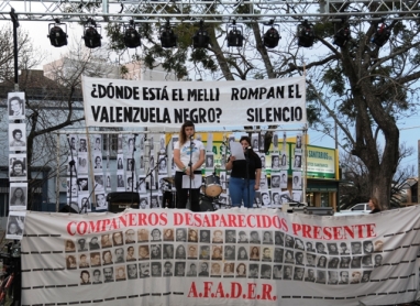 En el acto a 42 años de la Noche de los Lápices, también se recordó a desaparecidos en democracia