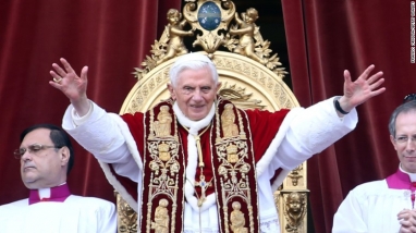 Joseph Ratzinger es elegido papa de la Iglesia católica