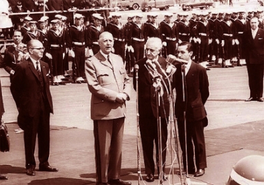 El general Charles De Gaulle visita la Argentina del radical Illia