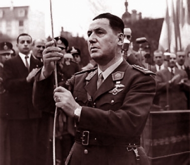 Perón: Del Poder a la Cárcel de Martín García Perón: Del Poder a la Cárcel de Martín García