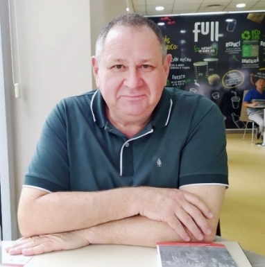 Fabián Rogel quiere recuperar la identidad y la ambición de poder de la UCR Fabián Rogel quiere recuperar la identidad y la ambición de poder de la UCR