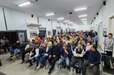 Dirigentes del Frente de Todos presentaron en Paran el libro Objetivo: Cristina, El Lawfare contra la democracia en Argentina