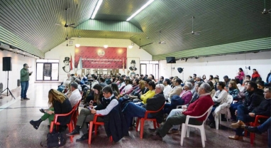 Juntos Entre Ros Cambia: Encuentro de precandidatos en el Comit Provincia de la UCR