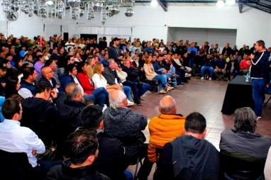 Con referentes de todos los sectores, el PJ puso en marcha el trabajo territorial en Concordia de cara a octubre