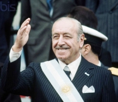 Resistencia y triunfo de la lucha popular: Cámpora al Gobierno, Perón al Poder