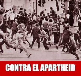 En el barrio negro de Alexandra, en Johannesburgo, la lucha contra el racismo deja un saldo de 19 muertos