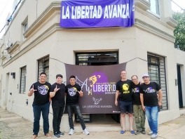 Va por todo: LLA consolida libertarios puros, suma reconvertidos y prepara la disputa provincial sin socios