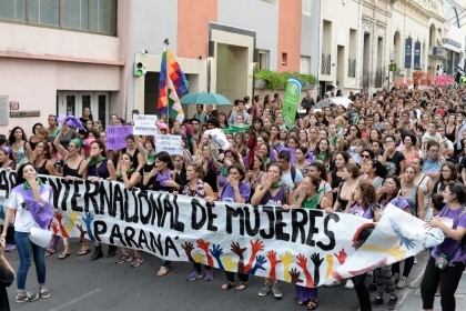 Nutrida movilización en Paraná por el Día Internacional de la Mujer Trabajadora