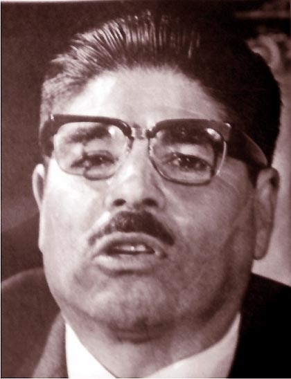 Juan José Torres, el ex presidente nacionalista de Bolivia, es asesinado por la Triple A