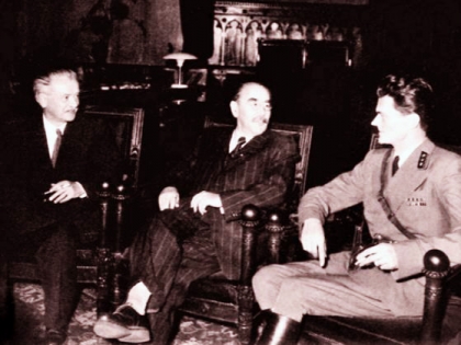 Imre Nagy, Pál Maléter y otros líderes del Revolución húngara de 1956 son ejecutados