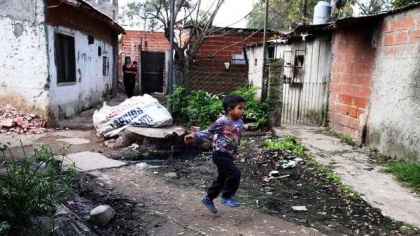 Dos nuevas mediciones de pobreza ponen en jaque al INDEC y al Gobierno de Macri