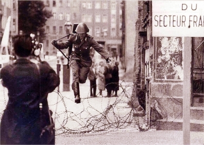 Vergüenza: Se inicia la construcción del Muro de Berlín