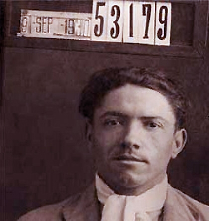En Rosario, la dictadura de Uriburu fusila sin juicio previo al albañil anarquista Joaquín Penina