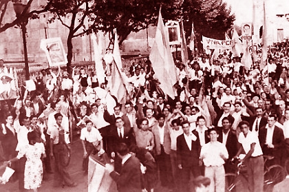 El 16 de octubre de 1945, la CGT declara un Paro General en todo el país por la libertad de Juan Perón