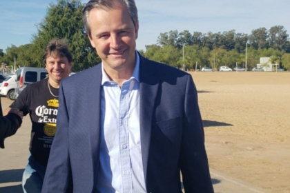 Adán Bahl se compromete a limpiar y sanear Paraná
