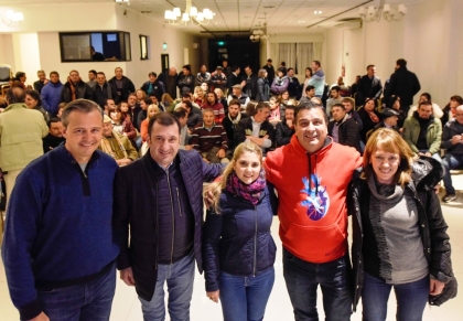 El peronismo paranaense realizó un acto con todos los precandidatos