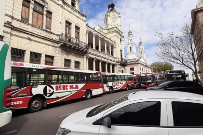 Por el paro, el fin de semana no habrá transporte público en Paraná